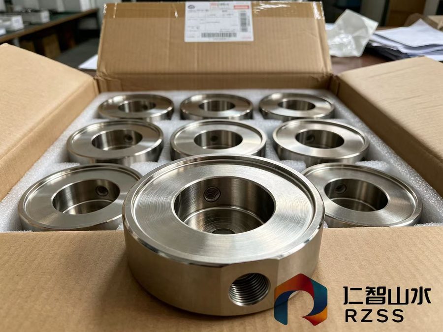 CNC-turned stainless rings packed in foam-lined export carton